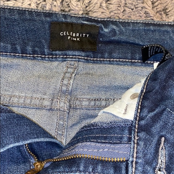 Shorts - Picture 3 of 3